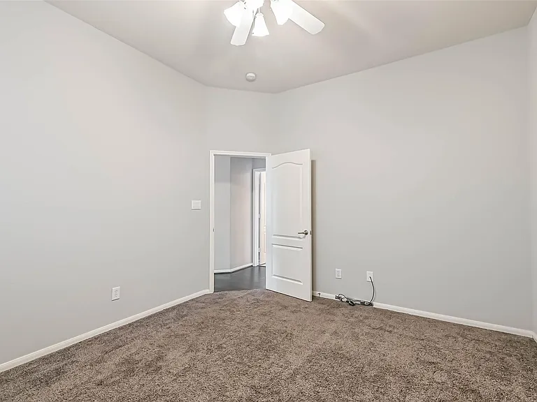 5453 Fairdale Ln — Photo 14