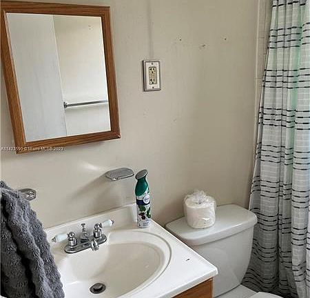 5th image of 860 E 32nd St #860