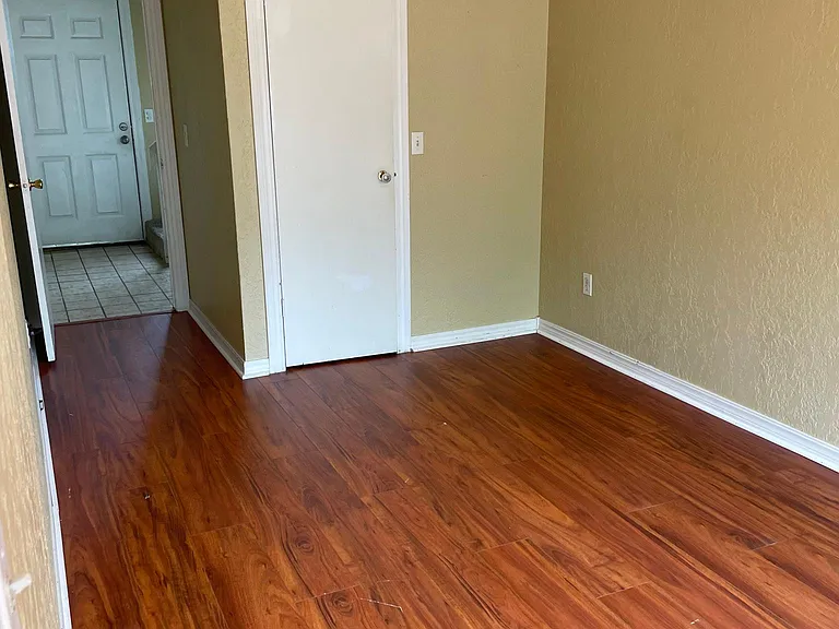 818 N Lee Ave — Photo 12