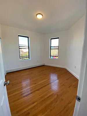 Rented by Voro, LLC | media 36