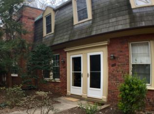 1303 S Barton St UNIT 204, Arlington, VA 22204