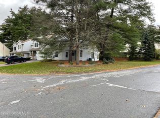 1 Tiffany Ln, Queensbury, NY 12804