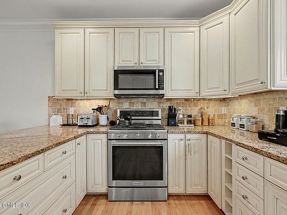 3rd image of 43 Harold St #A