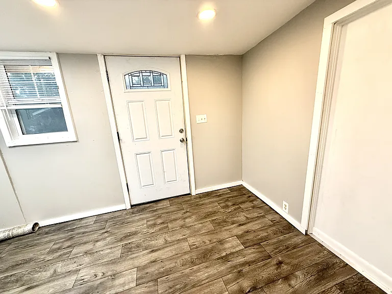 1010 C St NW — Photo 17