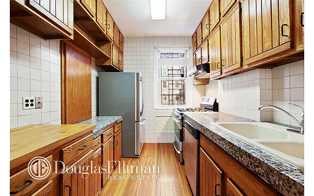 Sold by Douglas Elliman | media 17