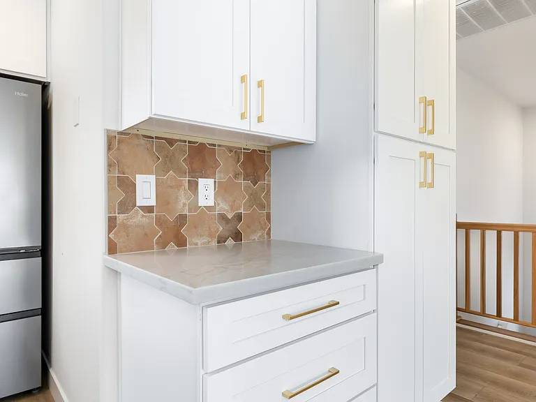 Floor to ceiling pantry and bar area