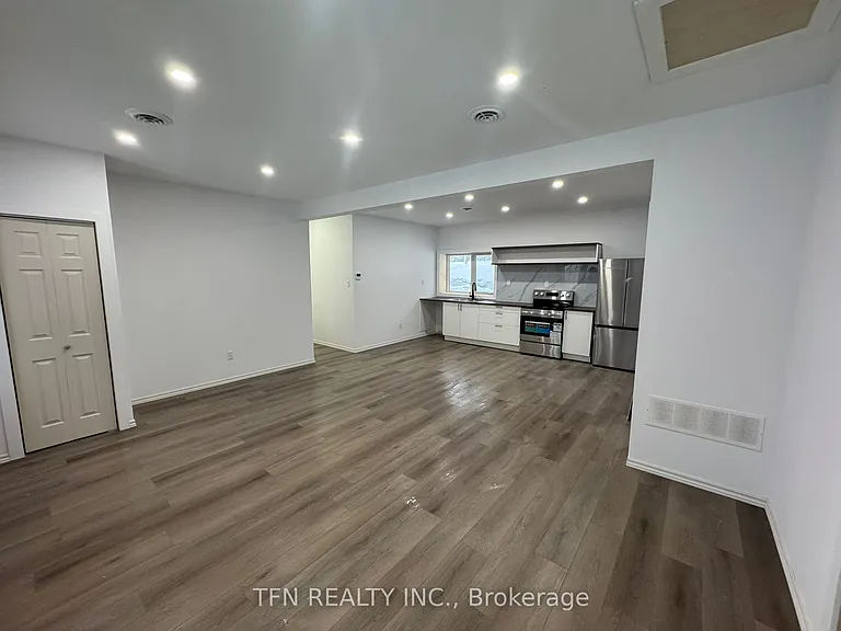 385 Gables Rd — Photo 3