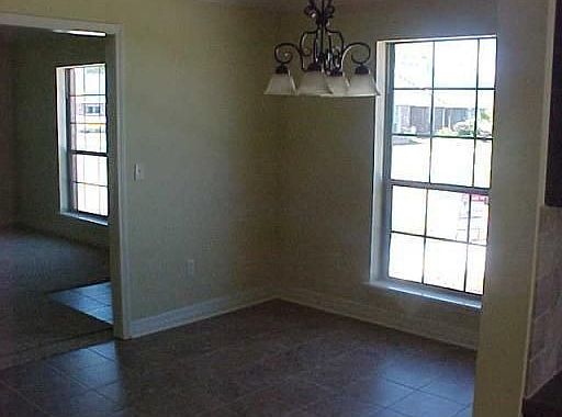 5th image of 5005 Longstreet Pl Unit 61