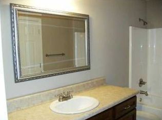 12331 Pebble Dr, Moundville, AL 35474
