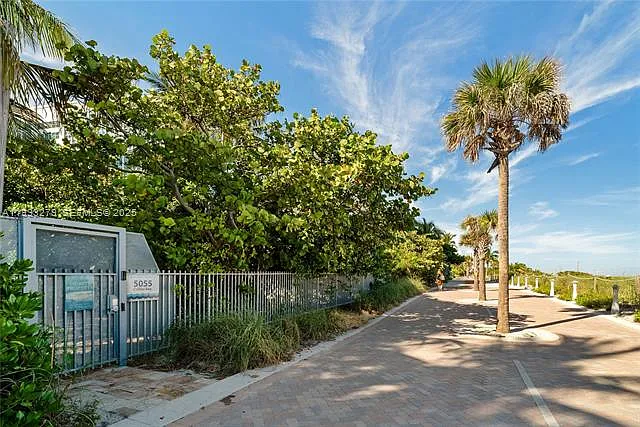 5055 Collins Ave #11C — Photo 44