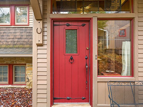 5th image of 972 Helmsburg Rd