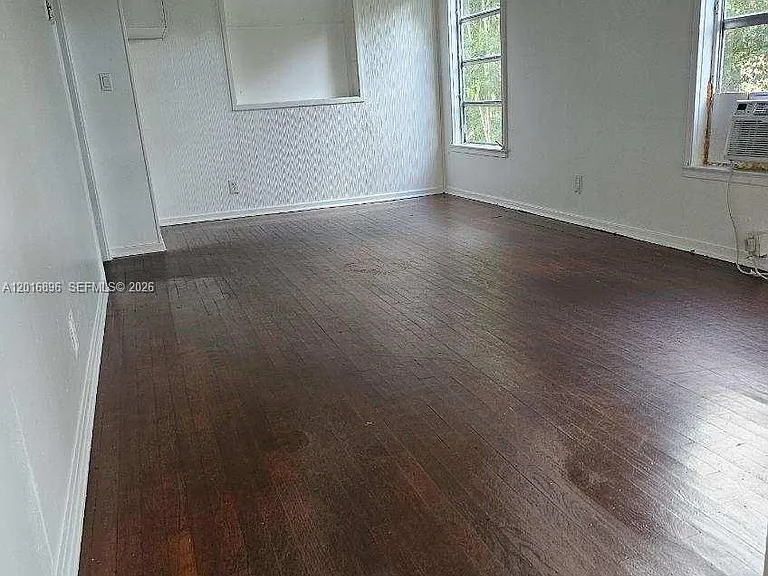 1217 N D St — Photo 2