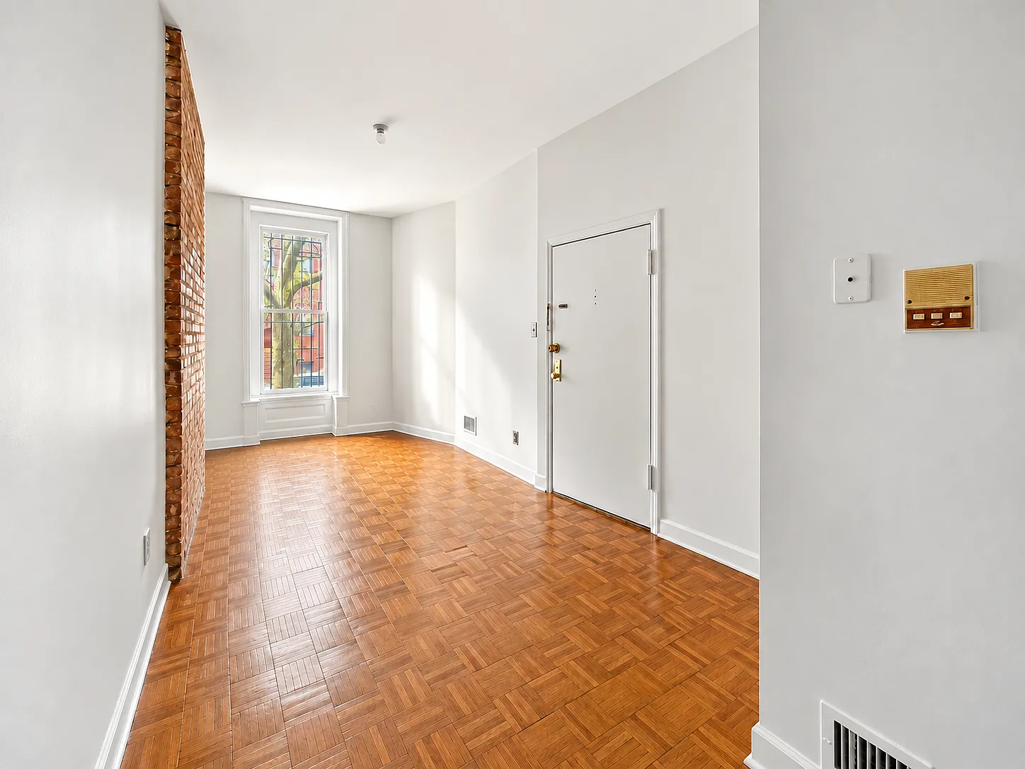 265 Saint James Place — Photo 3