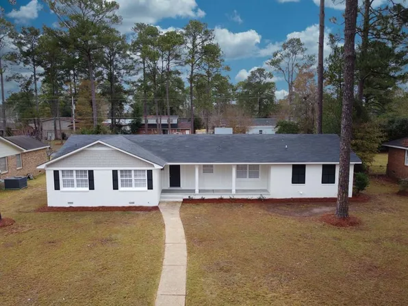 2609 Pine Manor Ln, Albany, GA 31707