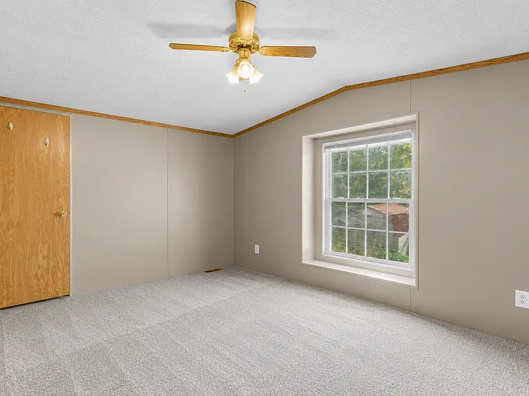 295 23rd St NW #110 — Photo 17