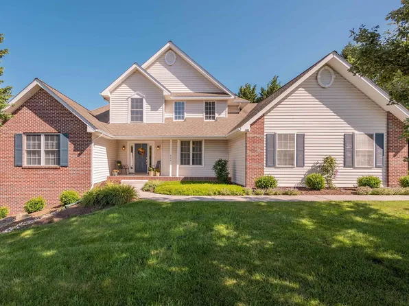 404 Wildflower Ln, Blacksburg, VA 24060