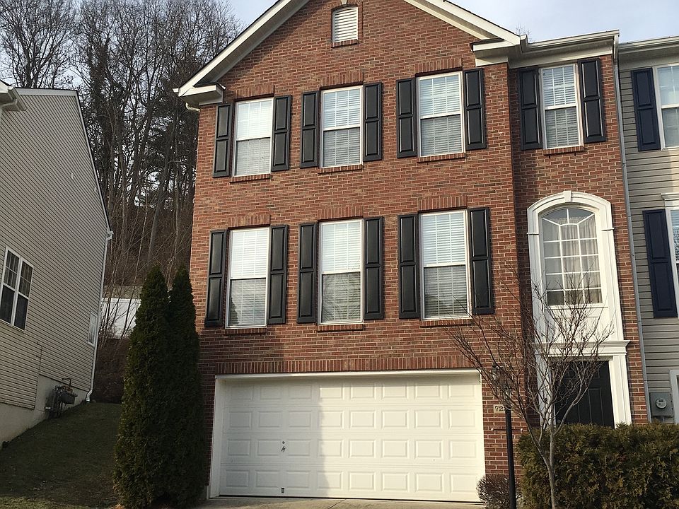 1st image of 7226 Mariemont Cres