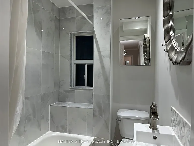 151 Dynevor Rd #UPPER — Photo 9