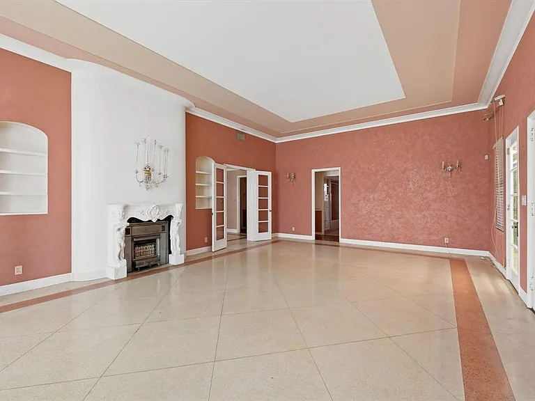 1252 N Rio Vista Blvd — Photo 3
