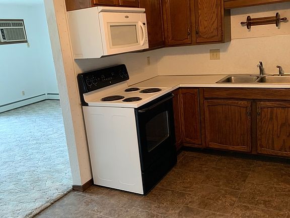 3rd image of 1603 9th Ave NW APT 7
