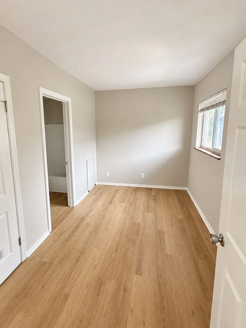 1 bed, 1.0 bath, $745 — Photo 4