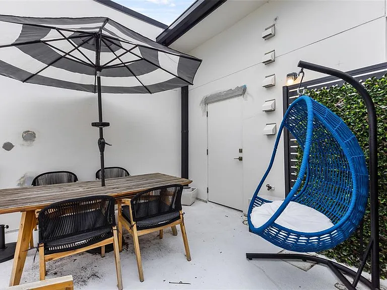 758 Highland Ave #13 — Photo 30