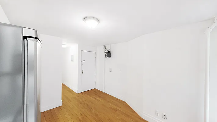 Rented by Keller Williams NYC | media 26
