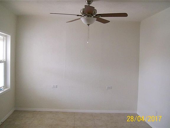 3rd image of 2830 NE Mountain Ave
