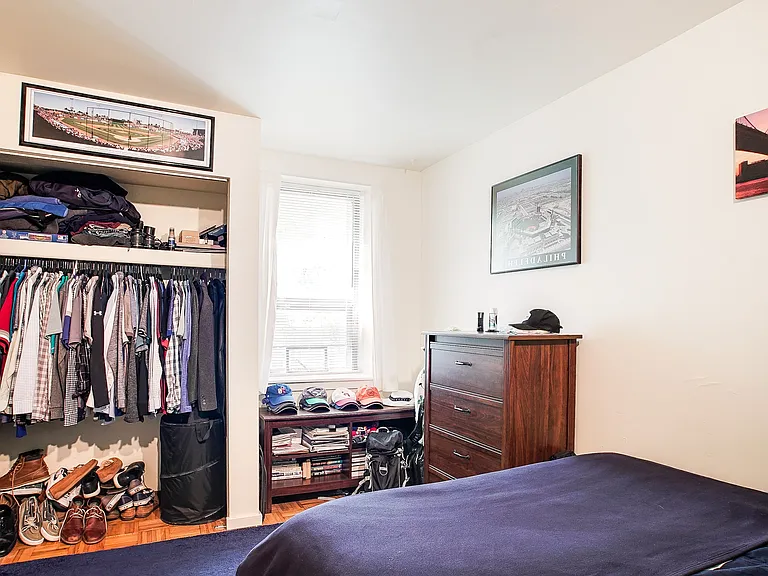 249 Queen St #2 — Photo 12