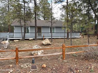 2933 Breezy Pine Dr, Overgaard, AZ 85933