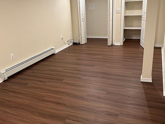 4th image of 810 Highview Ave