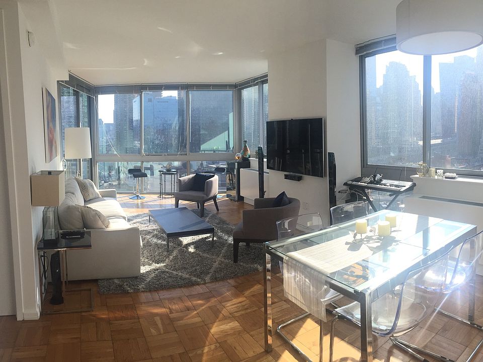 1st image of 505 W 37th St APT 1602
