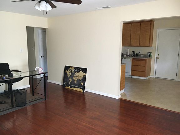 4th image of 6442 Saint James Dr