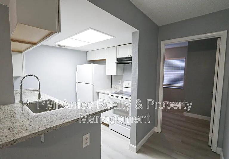 1810 E 143rd Ave #2 — Photo 4