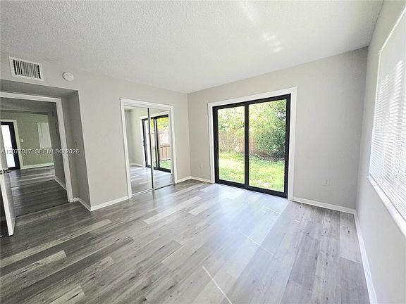 5th image of 335 SW 20th St APT 5