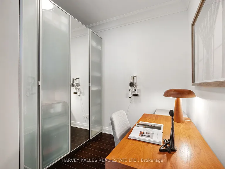 530 Saint Clair Ave W #1602 — Photo 11