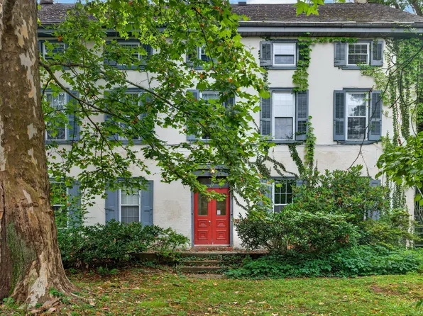 1138 E Schuylkill Rd, Pottstown, PA