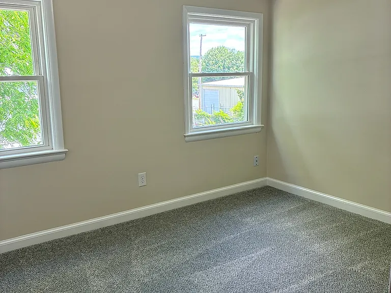612 Frederick St — Photo 7