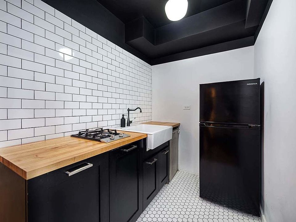1st image of 135 E 54th St APT 8L