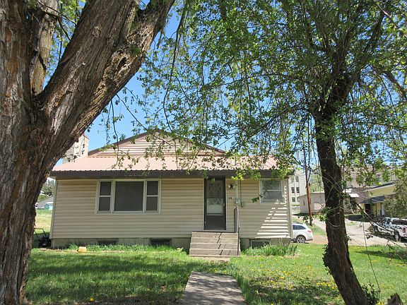 2nd image of 166 N Portland St
