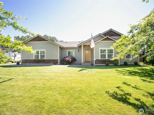 679 Robinson Street, Everson, WA 98247