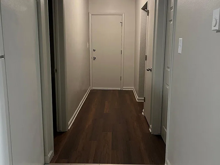 24203 W Ottawa St #2 — Photo 4