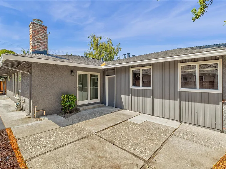 1204 Manchester Dr — Photo 21