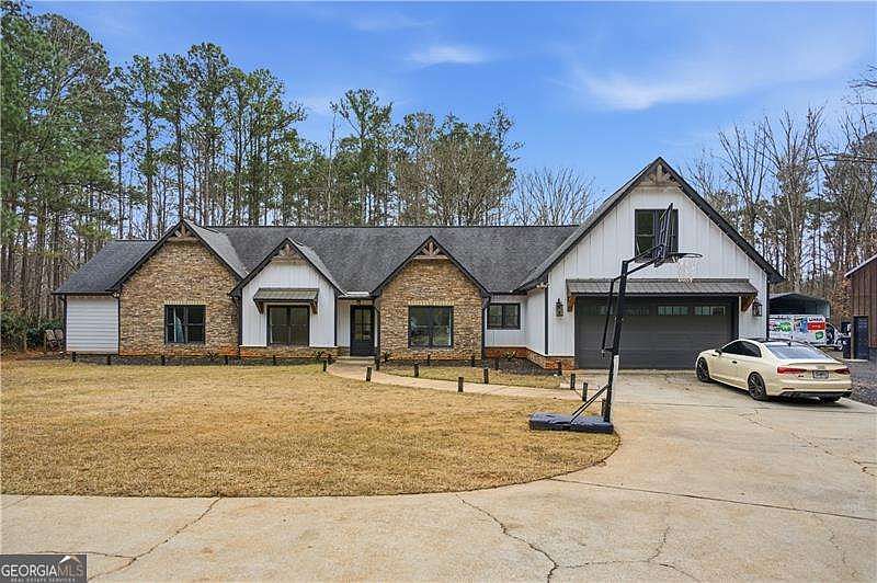1st image of 635 Colbert Rd