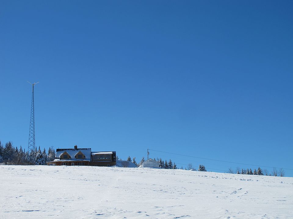 2nd image of 395 Beach Hill Rd