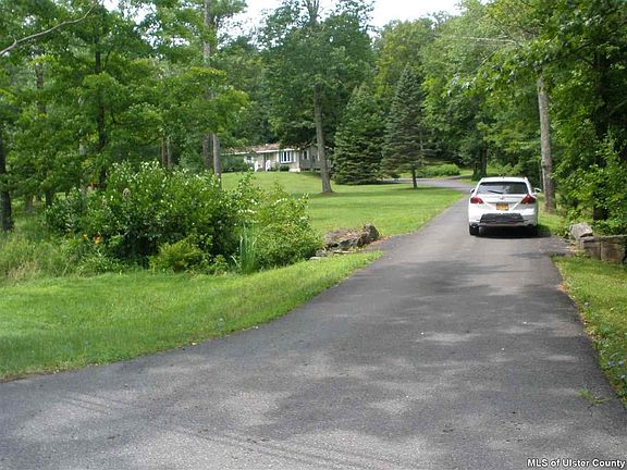 3rd image of 1520 Route 212