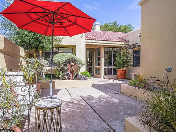 5th image of 1124 Los Jardines Cir