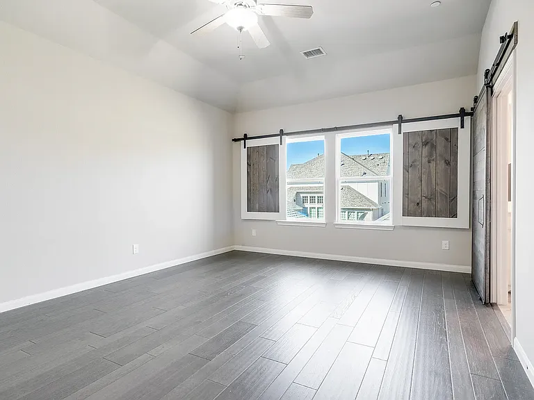 8071 Canal St — Photo 21