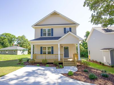 665 W Iowa Ave, Southern Pines, NC, 28387