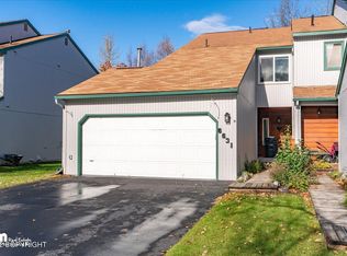 6631 Lunar Dr, Anchorage, AK 99504